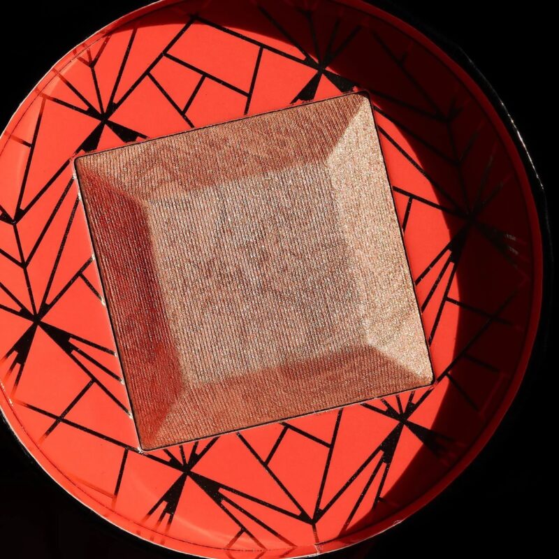 Juvias Place Heroine Glow 2 Highlighter - Image 2