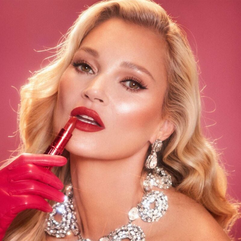 Charlotte Tilbury Matte Revolution Lipstick Mini 1.1 gm - Hollywood Vixen - Image 3