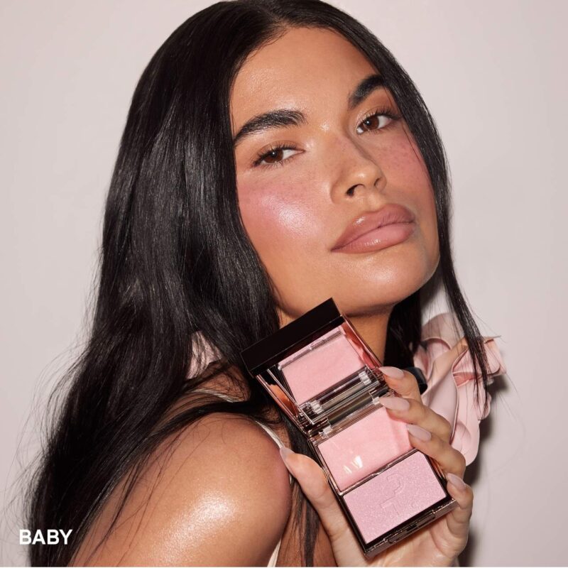 Patrick Ta Major Glow Creme & Powder Light Reflecting Translucent Highlighter Duo - Image 5